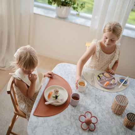 <tc>Mushie</tc> Assiette bébé douce lilas