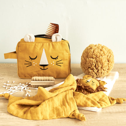 <tc>Roommate</tc> Doudou Lion