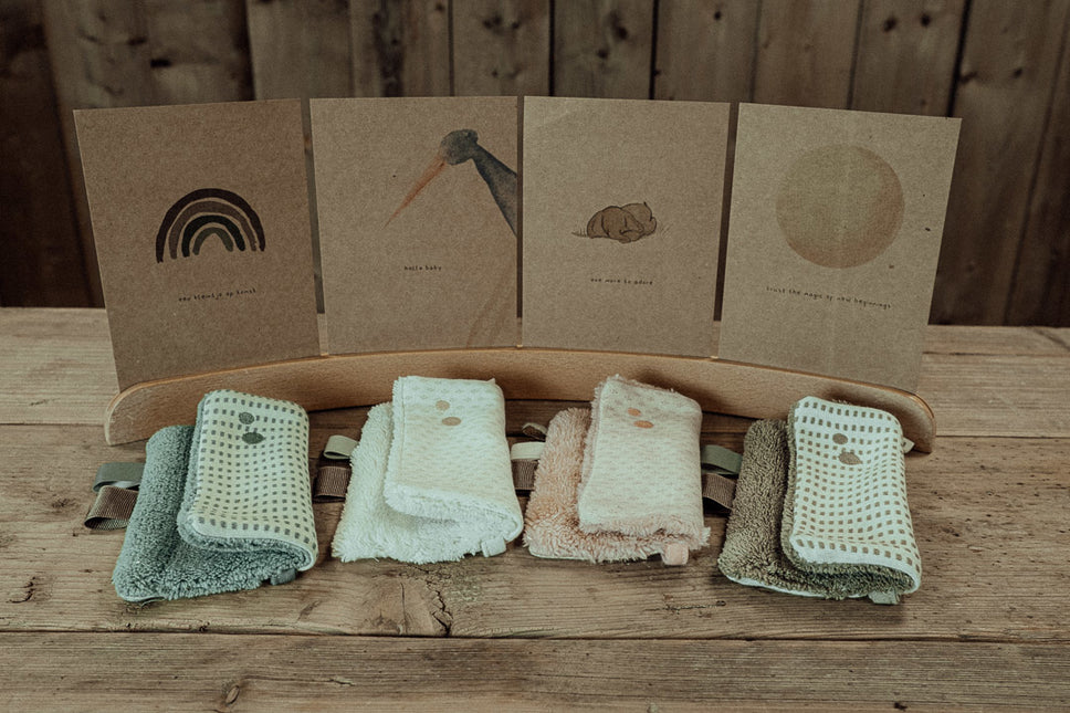 <tc>Snoozebaby</tc> Coffret cadeau Couverture câline et carte de faire-part de naissance Warm Brown