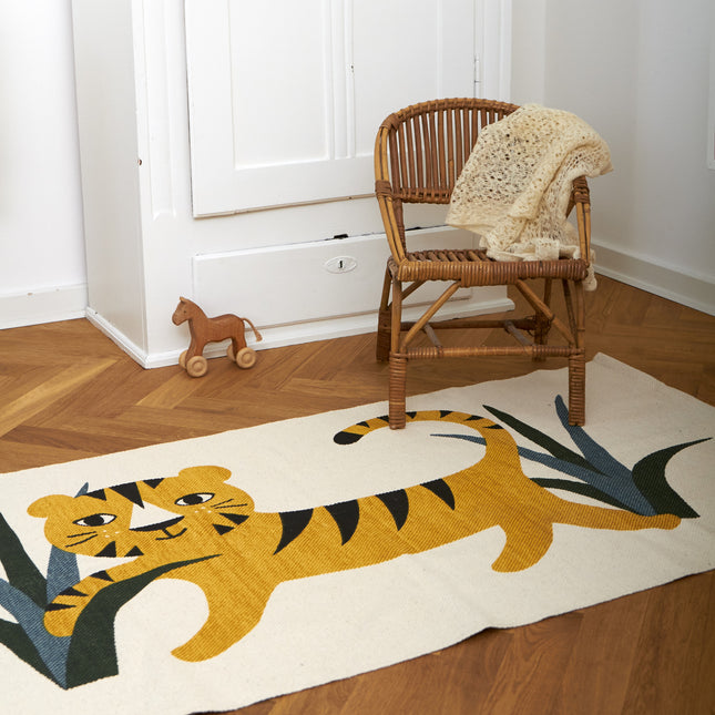 <tc>Roommate</tc> Tigre de tapis