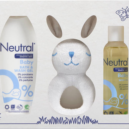 <tc>Neutral</tc> Boîte cadeau Savon pour bébé et huile pour la peau avec hochet Sans parfum