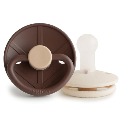 Frigg Speen Maat 2 Little Viking Cocoa / Cream Silicone 2St - Frigg - Babywinkel - 5715239026343